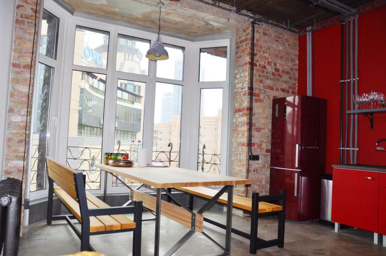 Apartment Arena City Loft キエフ エクステリア 写真